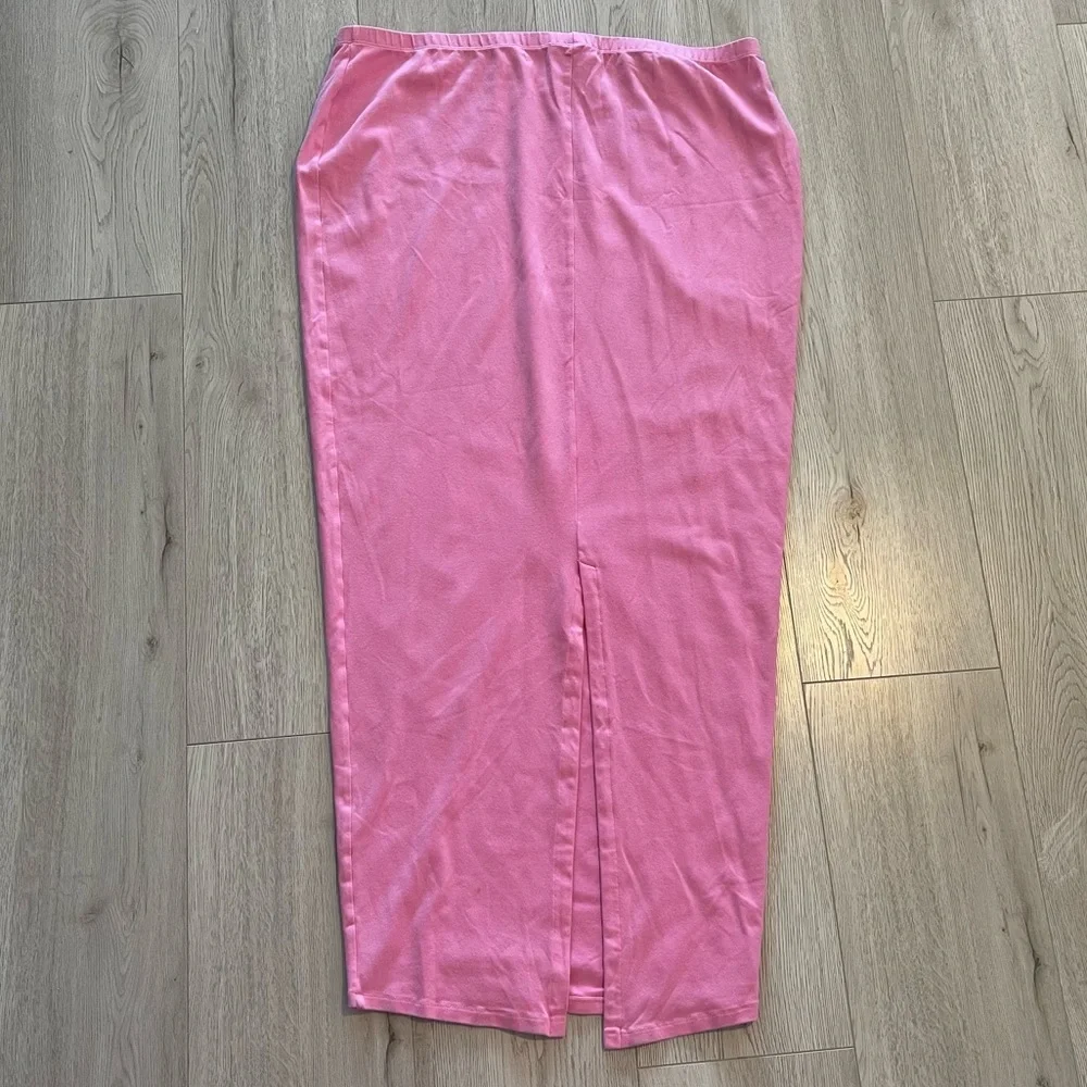 SKIMS Outdoor Long Skirt - Bubble Gum Pink Jersey Maxi Skirt - Picture 7 of 7
